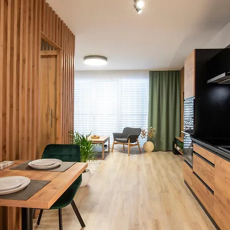 Novy Apartman Lipova Alej Apartmán *